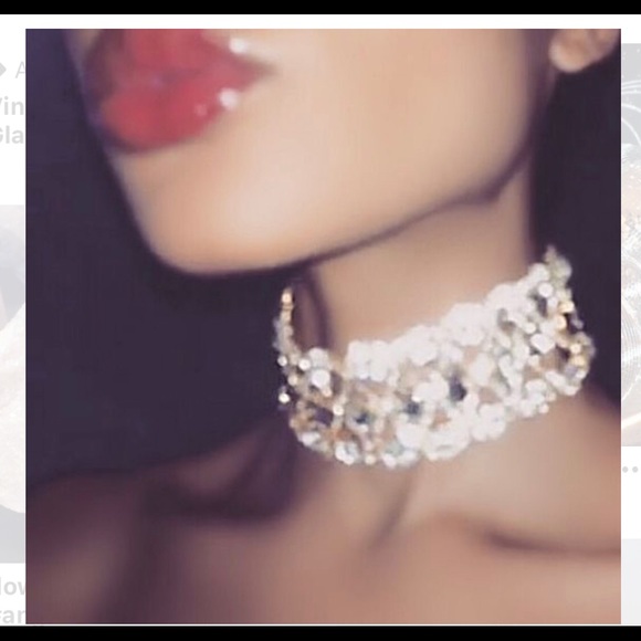 Chocker - Picture 2 of 2